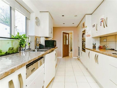 3 Bedroom Semi-detached House For Sale In Croydon