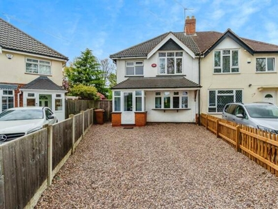 3 Bedroom Semi-detached House For Sale In Delves, Walsall