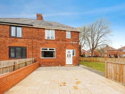 3 Bedroom Semi-detached House For Sale In Dunston, Gateshead