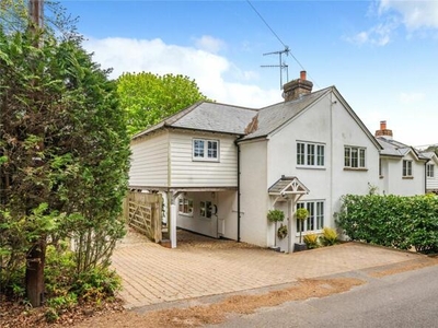 3 Bedroom Semi-detached House For Sale In Farnham, Surrey