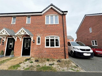 3 Bedroom Semi-detached House For Sale In Grimsby, N.e. Lincs
