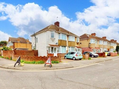 3 Bedroom Semi-detached House For Sale In Hayes, Middlesex