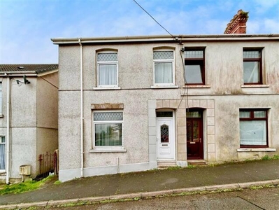 3 Bedroom Semi-detached House For Sale In Llwynhendy, Llanelli
