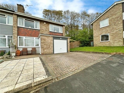 3 Bedroom Semi-detached House For Sale In Waterlooville