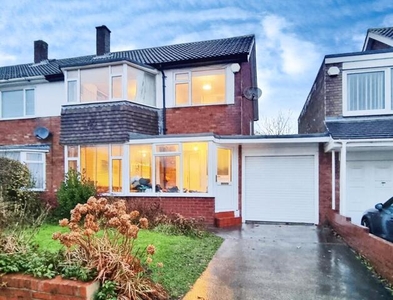 3 Bedroom Semi-detached House For Sale In Whitley Bay, Tyne And Wear