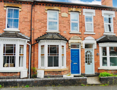 3 Bedroom Terraced House For Rent In Worcester