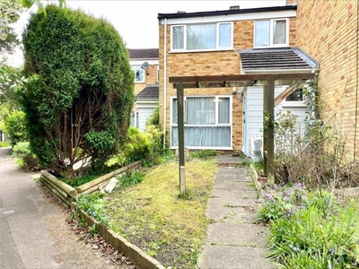 3 Bedroom Terraced House For Sale In Farnborough, Hampshire