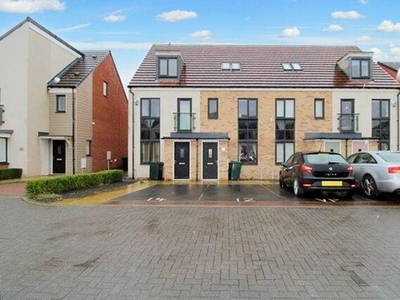 3 Bedroom Town House For Rent In Newcastle Upon Tyne, Tyne And Wear
