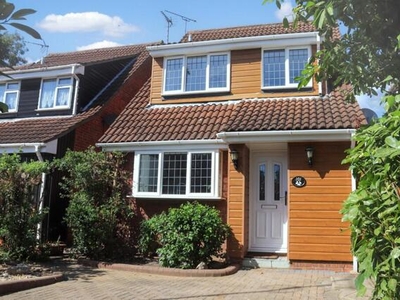 4 Bedroom Detached House For Rent In Leigh-on-sea