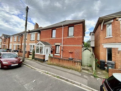 4 Bedroom Detached House For Sale In Pokesdown