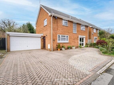 4 Bedroom Detached House For Sale In Solihull, West Midlands
