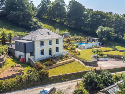 4 Bedroom Detached House For Sale In St. Austell