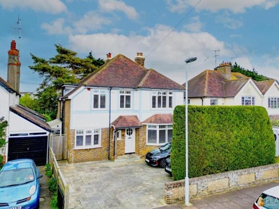 4 Bedroom Detached House For Sale In Worthing