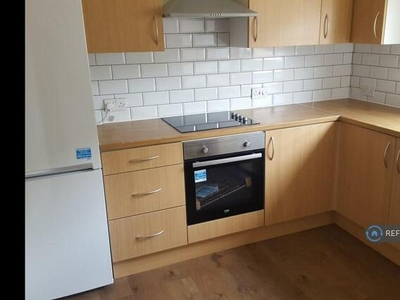 4 Bedroom Flat For Rent In Bow