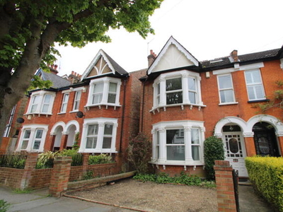 4 Bedroom House For Rent In Croydon