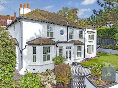 4 Bedroom Semi-detached House For Rent In Loughton, Essex
