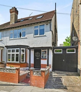 4 Bedroom Semi-detached House For Sale In Acton