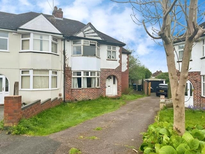 4 Bedroom Semi-detached House For Sale In Cheylesmore, Coventry