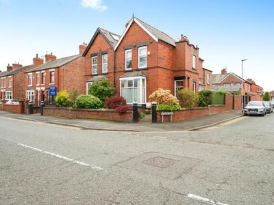 4 Bedroom Semi-detached House For Sale In St. Helens, Merseyside