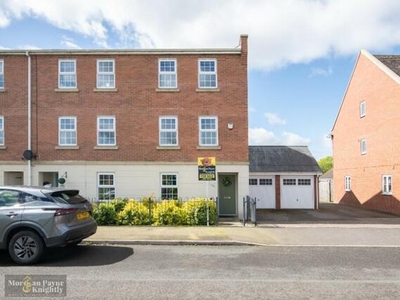4 Bedroom Town House For Sale In Telford, Shropshire