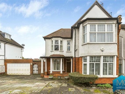 5 Bedroom Detached House For Sale In Finchley, London