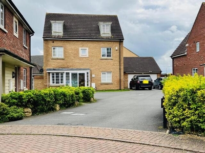 5 Bedroom Detached House For Sale In Hampton Vale