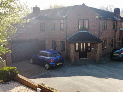 5 Bedroom Detached House For Sale In Ripley, Derbyshire