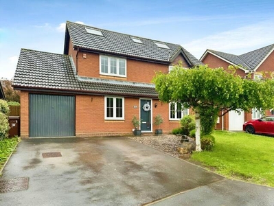 5 Bedroom Detached House For Sale In Warfield