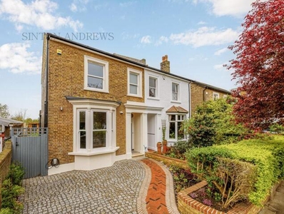 5 Bedroom House For Sale In Ealing