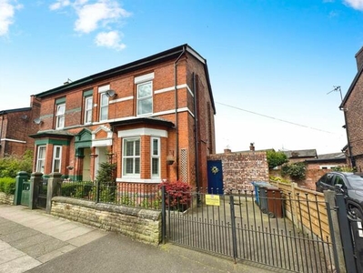 5 Bedroom Semi-detached House For Sale In Prestwich