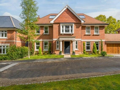 7 Bedroom Detached House For Sale In Binfield