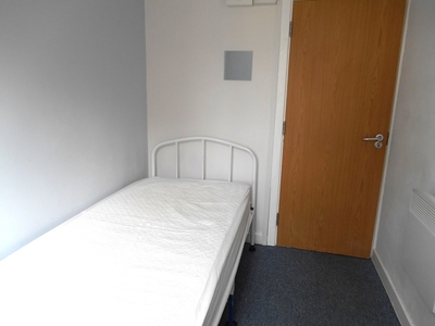 Room in a Shared House, Sunbridge Road, BD1