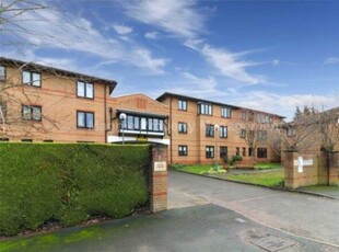 2 bedroom apartment to rent Kings Langley, WD4 8JF