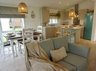 2 Bedroom Detached House For Sale In Padstow, Cornwall