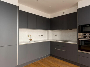 2 Bedroom Flat For Rent In 3 Watermead Way, Tottenham Hale
