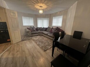 2 Bedroom Ground Floor Flat For Rent In Cheetham Hill, Manchester