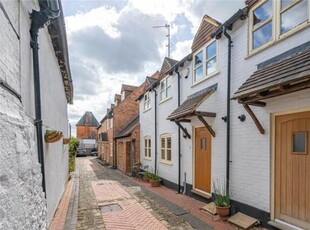 2 Bedroom Terraced House For Sale In Henley-on-thames, Oxfordshire