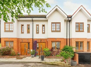 3 Bedroom End Of Terrace House For Sale In Norbury, London