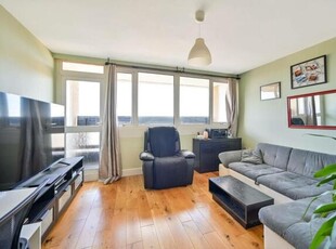 3 Bedroom Flat For Sale In Mitcham, London