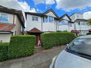 3 bedroom semi-detached house for sale Hendon, NW11 0LR