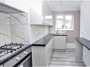 4 Bedroom Apartment For Rent In Aldershot, Hampshire