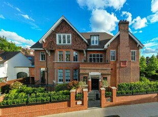 4 Bedroom Apartment For Sale In Hampstead, London
