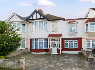 4 Bedroom Terraced House For Sale In Ilford, Essex