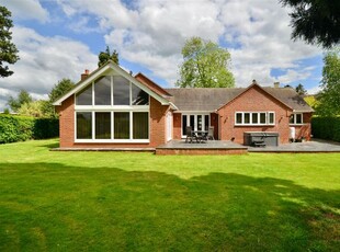 Bungalow for sale in The Hollies, Hillcrest, Broadway Road, Evesham WR11