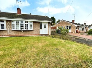 Bungalow to rent in Oldcroft, Telford, Shropshire TF2