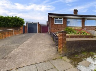 Bungalow to rent in St. Andrews Drive, Gateshead NE9