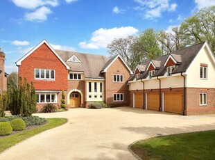Country house for sale in Hedgerley Lane, Gerrards Cross SL9