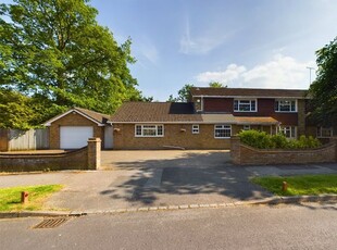 Detached house for sale in Knowles Avenue, Crowthorne, Berkshire RG45