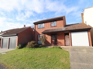 Detached house to rent in Acorn Avenue, Braintree CM7