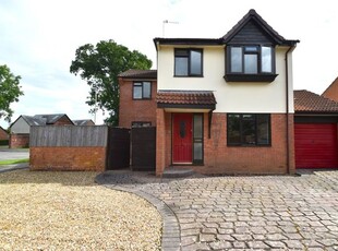 Detached house to rent in Beech Close, Willand, Cullompton EX15